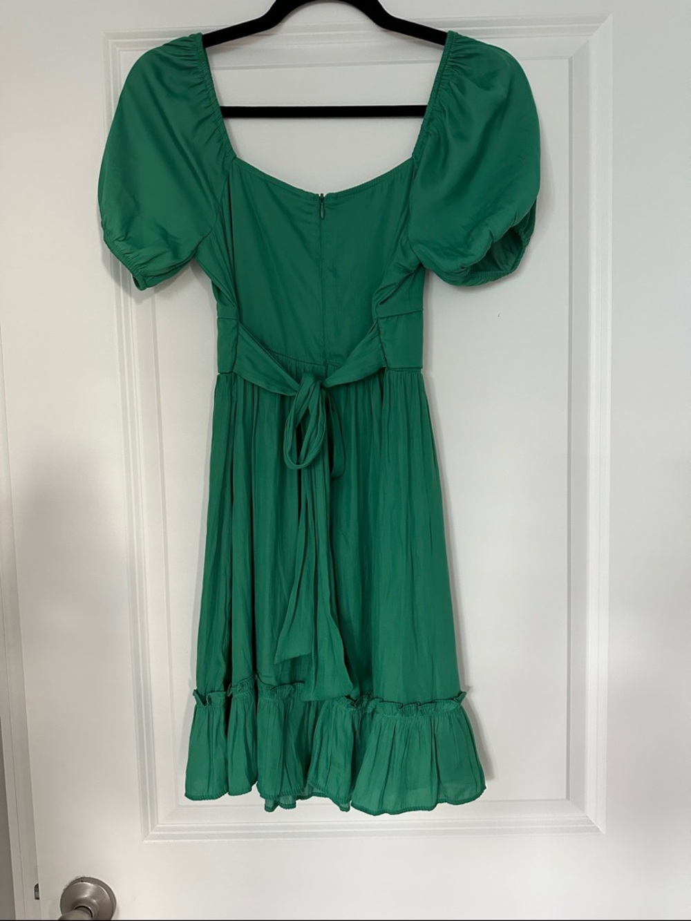 Green Puff-Sleeve Midi Dress - Women - Picture 3 of 5